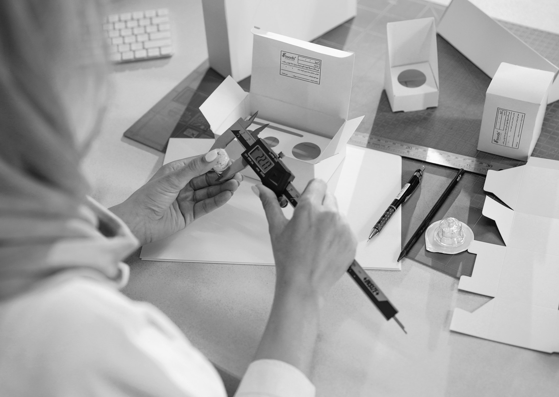 Measuring a packaging prototype